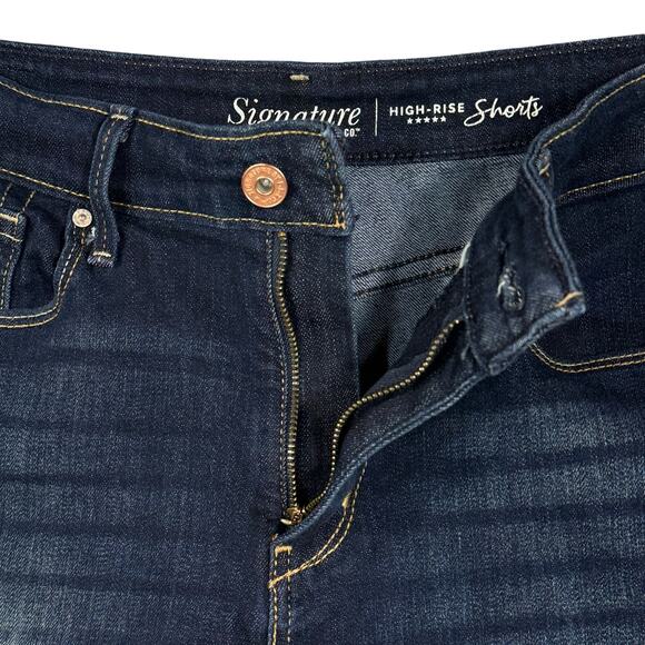 Levi’s Signature SZ 10 High-Rise Jean Shorts Distressed Frayed Cuffed Dark Wash - Picture 2 of 8